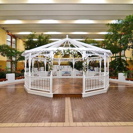 Red Lion Hotel Фармингтън Интериор снимка
